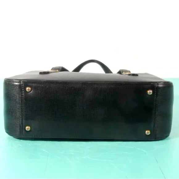 MCM Leather Tote Bag Authentic + Dust Bag 🌹❤️🌹 - Picture 5 of 9